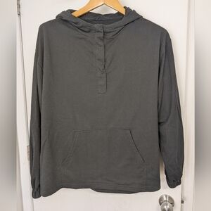 WOMANCE BLACK HOODIE SIZE MEDIUM